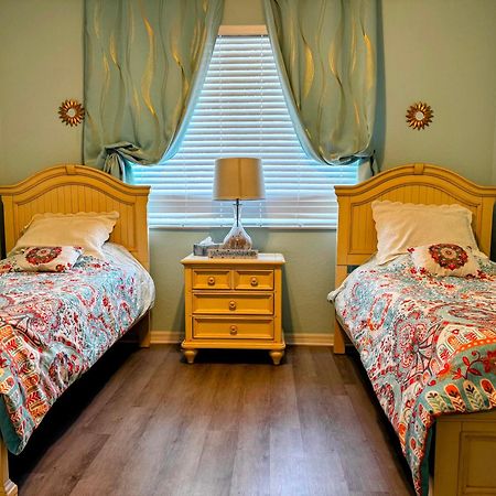 Stunning 2-Bedroom Plus Den Condo In Greenlinks Resort North North Naples Εξωτερικό φωτογραφία