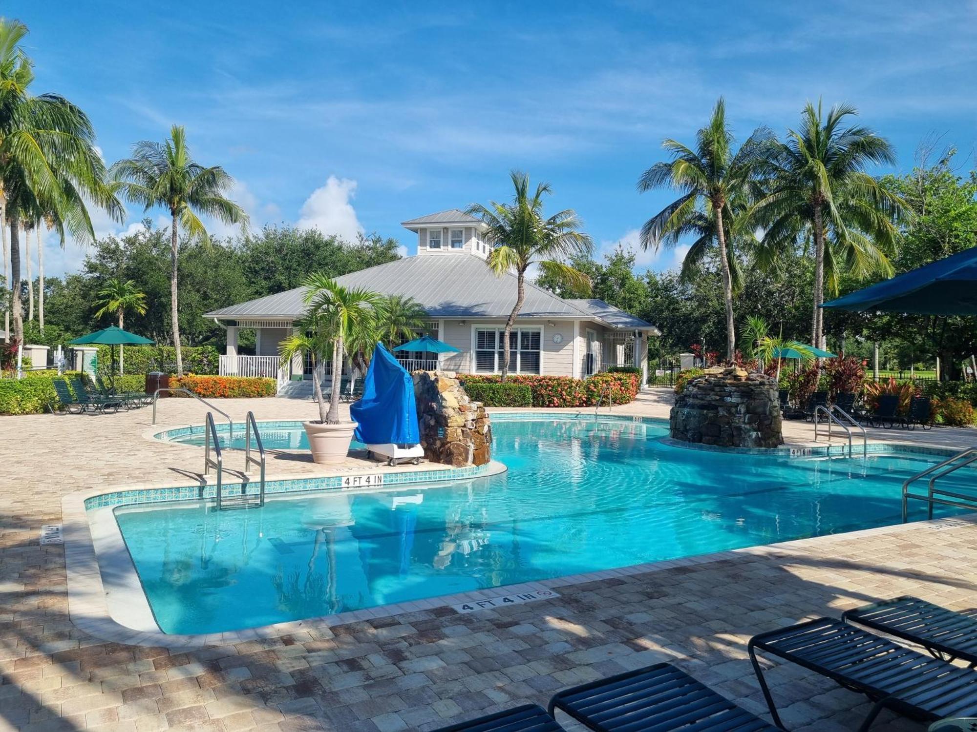 Stunning 2-Bedroom Plus Den Condo In Greenlinks Resort North North Naples Εξωτερικό φωτογραφία