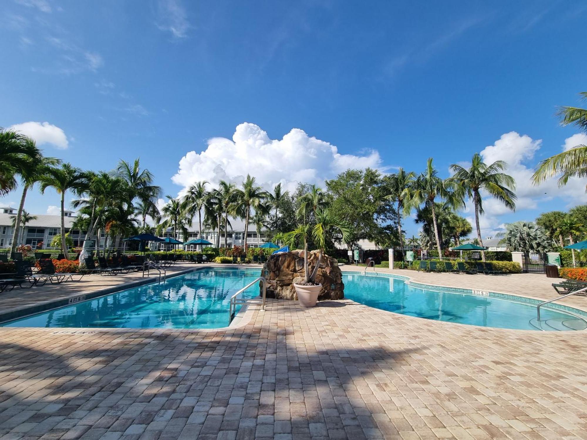Stunning 2-Bedroom Plus Den Condo In Greenlinks Resort North North Naples Εξωτερικό φωτογραφία