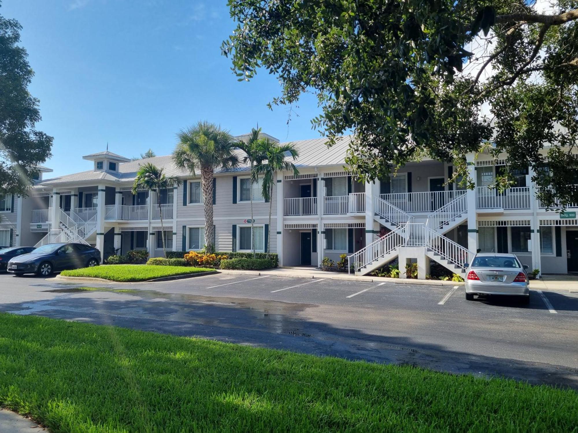 Stunning 2-Bedroom Plus Den Condo In Greenlinks Resort North North Naples Εξωτερικό φωτογραφία