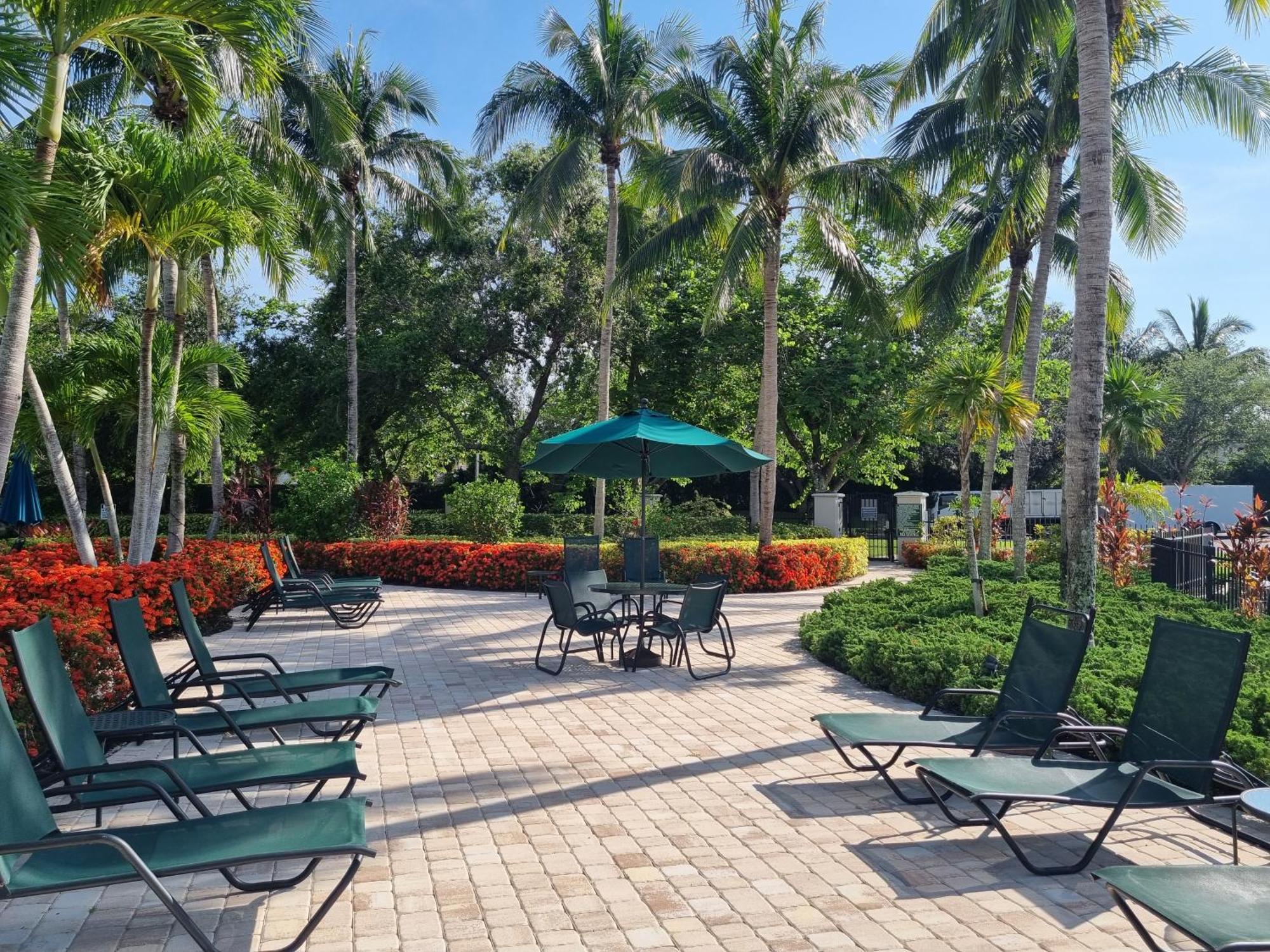 Stunning 2-Bedroom Plus Den Condo In Greenlinks Resort North North Naples Εξωτερικό φωτογραφία