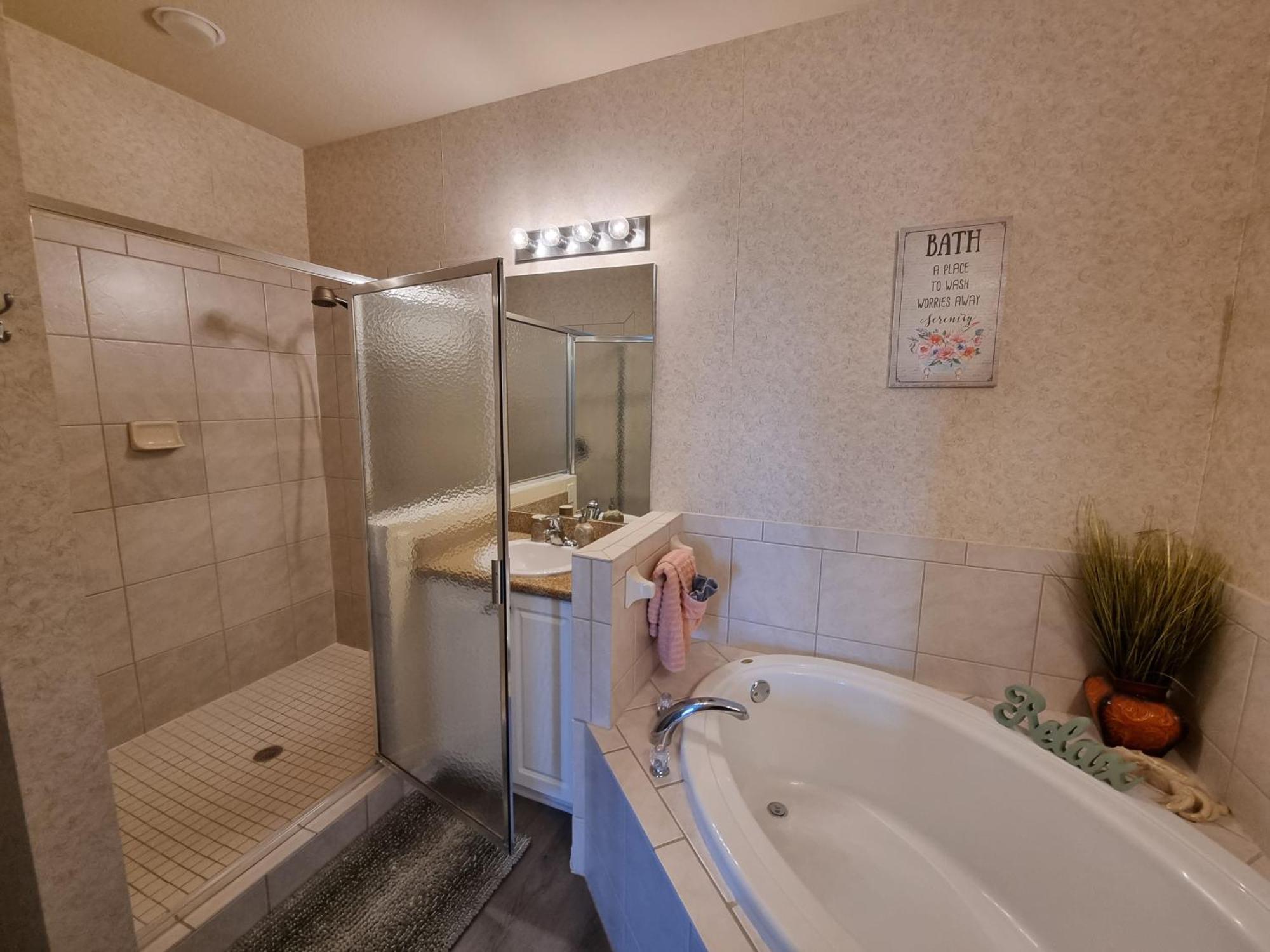 Stunning 2-Bedroom Plus Den Condo In Greenlinks Resort North North Naples Εξωτερικό φωτογραφία